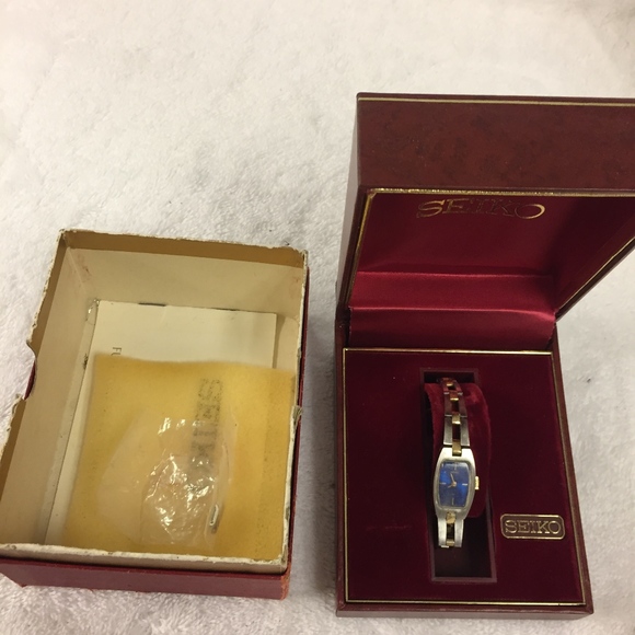 Vintage Seiko ladies watch main image 2